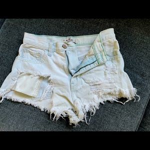 Hollister high waisted shorts